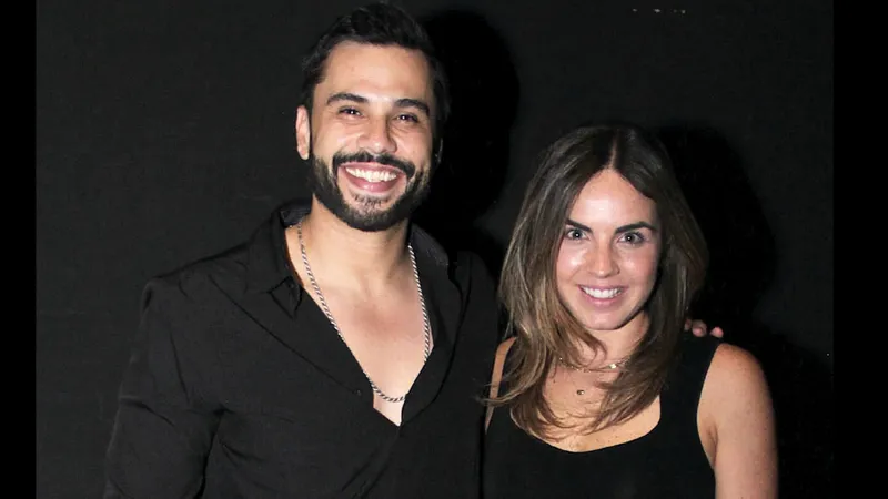 Carlos Speitzer y Alexa Martín viven un amor futbolero entre humor, nostalgia y reflexión