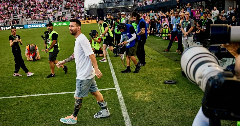 Messi negocia la compra del CD Eldense, club de dueña colombiana y fundado por hinchas del Barcelona