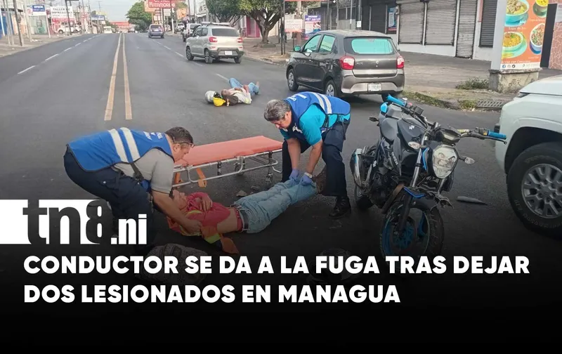 Conductor huye tras embestir a motociclista y su acompañante en Managua