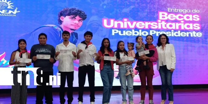 UNAN-Managua entrega más de 29 mil becas universitarias a nivel nacional