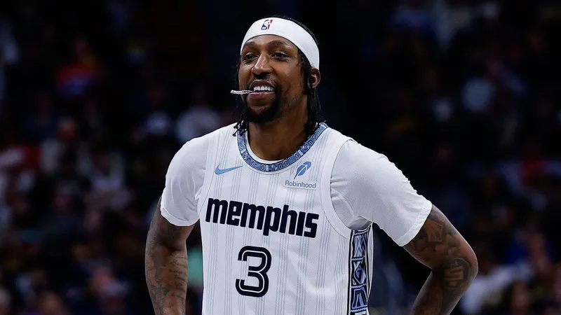 Caldwell-Pope se queda en Memphis