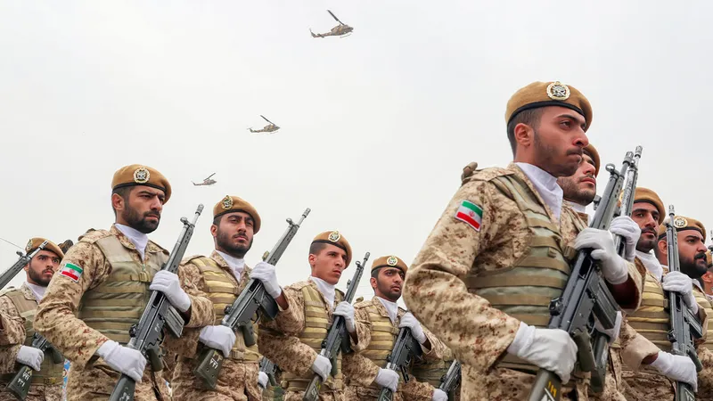 Jefe del Ejército de Irán a EE.UU: “Los iraníes lucharán durante 20 generaciones”
