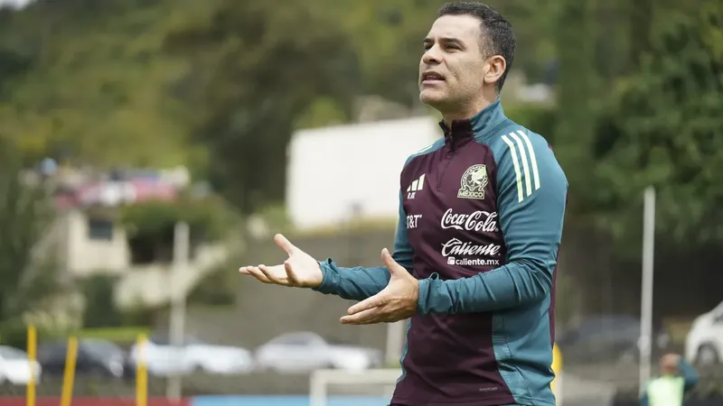 Rafa Márquez se reencuentra en Chivas con su excompañero del Barcelona