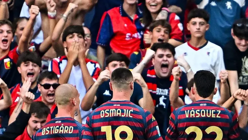 Johan Vásquez pasa de la gloria al infierno al marcar un golazo y terminar en las regaderas con el Genoa
