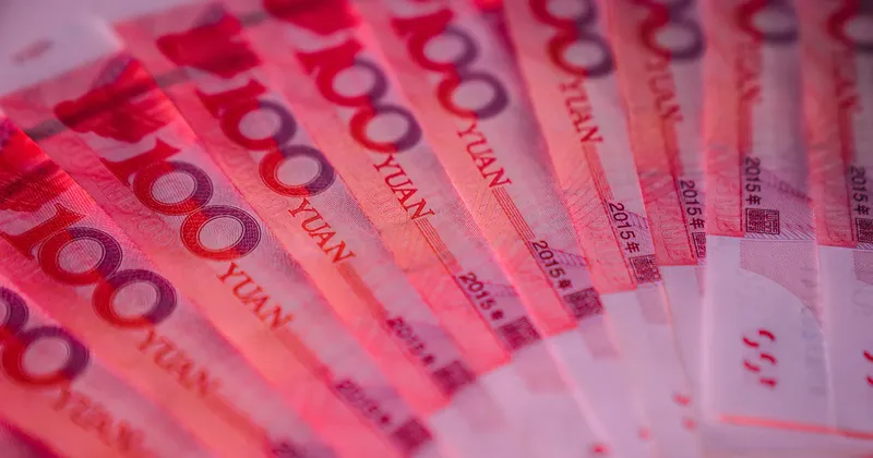 Yuan alcanza máximo en más de cuatro años mientras el PBOC respalda su avance antes de reunión Xi-Trump