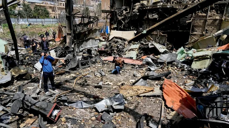 EEUU habría atacado una vivienda familiar en Irán con una bomba de casi una tonelada, revela una investigación