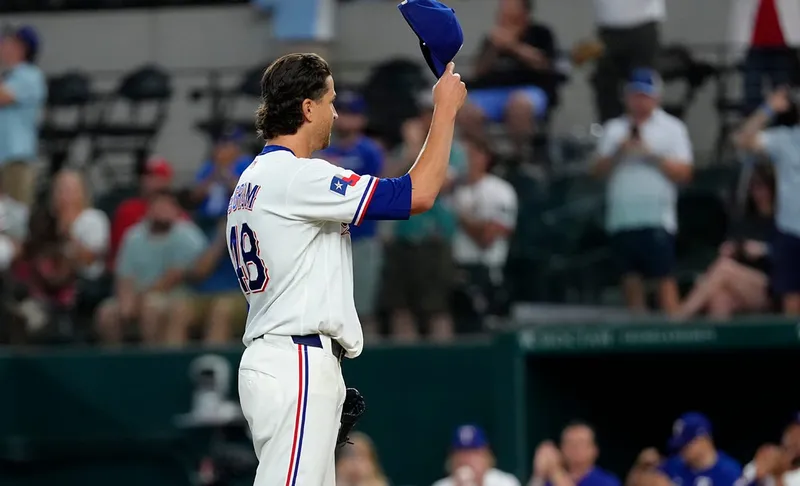 Jacob deGrom, segundo pitcher más rápido en la historia en sumar 2,000 ponches