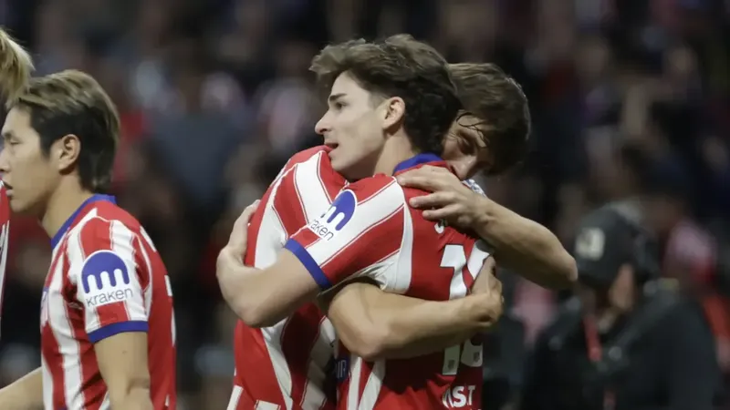 Irrisoria multa de la RFEF al Barça por el 'caso Julián Álvarez'