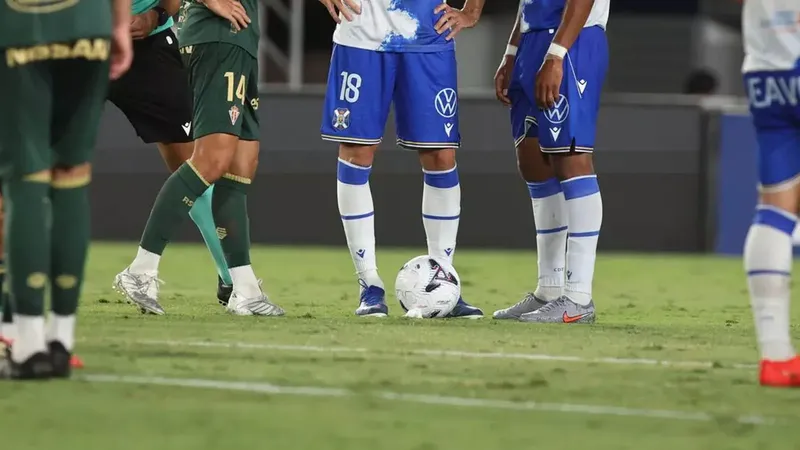 LaLiga Hypermotion emitirá el partido gratis de la jornada 9 desde dos canales de la TDT