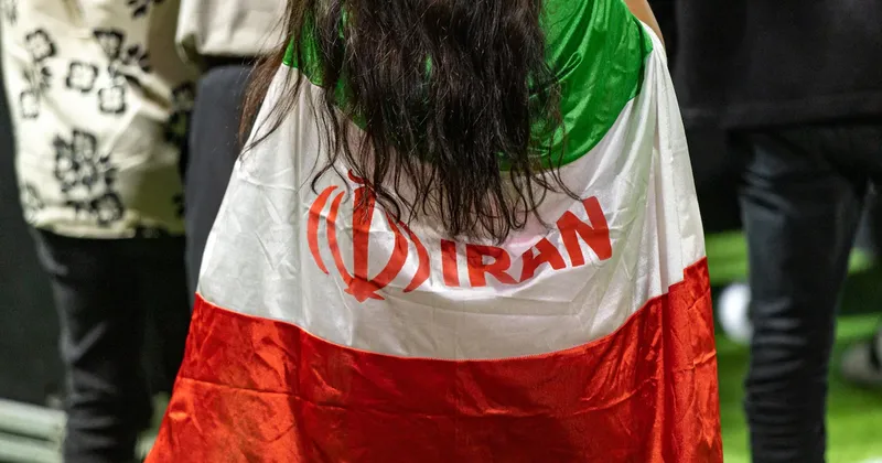Irán niega avances en las conversaciones con EE.UU. mientras persisten combates en Líbano