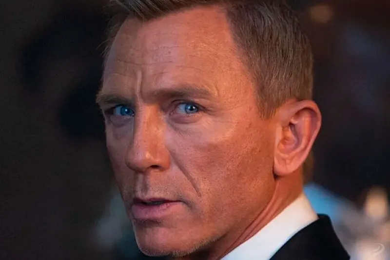 "Un James Bond negro sería tan malo como un M.A. Barracus blanco", y lo dice es un actor negro británico