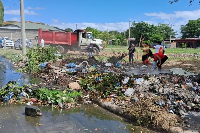 Alcaldía elimina 18 basureros ilegales con campaña ambiental
