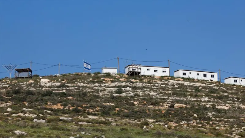 Israel autoriza nuevo asentamiento ilegal en Cisjordania