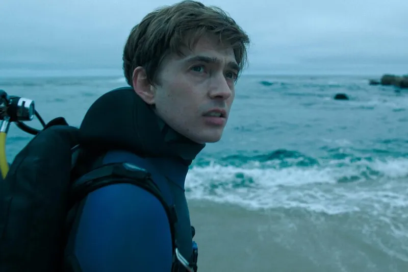 ‘Whalefall’ funciona porque tiene todos los mecanismos de éxito de una buena película submarina