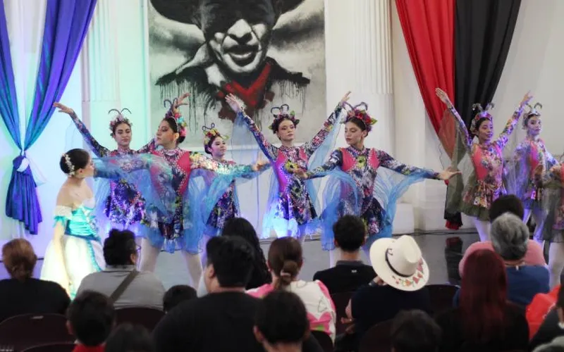 Por niños y para niños: presentan “Blancanieves” en el Palacio Nacional de la Cultura
