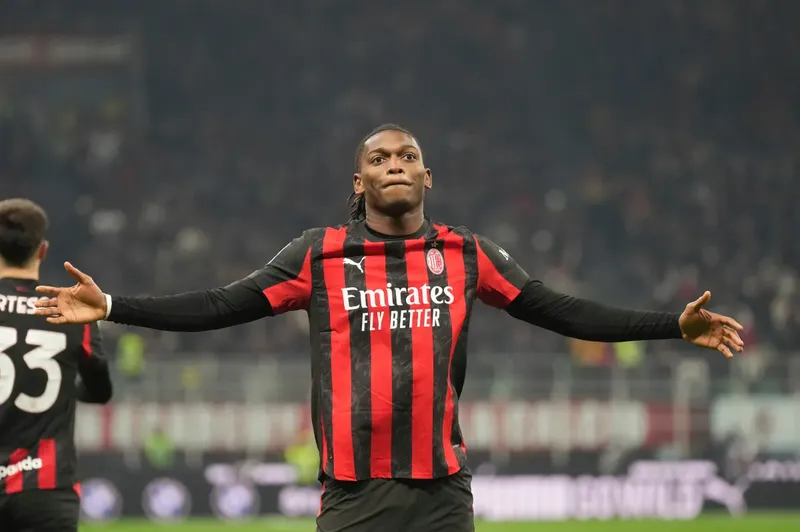 Rafael Leao se despide del AC Milan después de siete temporadas y una Serie A