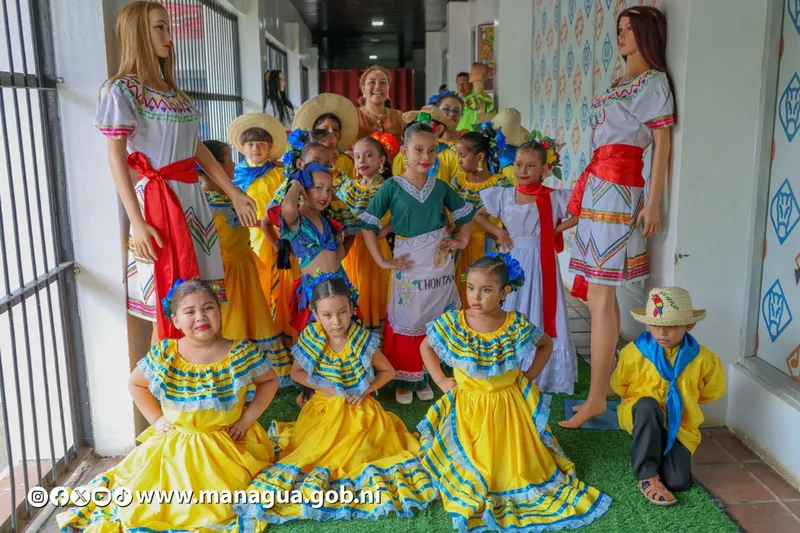 Managua celebra identidad y tradición en jornada dedicada a Huipil