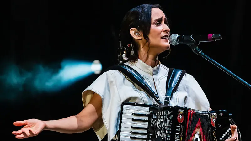 ¿Julieta Venegas cobró 14 millones de pesos por la canción de “La Niña Futbolista”?