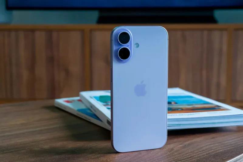 Si comprase un iPhone 17, tengo claro que no sería nuevo. Los reacondicionados están muy por debajo del precio oficial