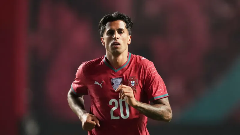 Barcelona hace oficial el regreso de Joao Cancelo: firma hasta 2029