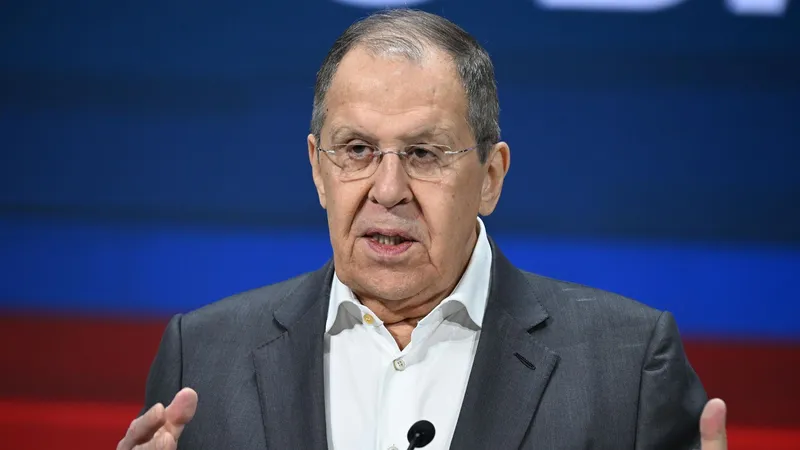 Rusia lucha por restablecer derechos de rusohablantes en Ucrania, asegura el canciller