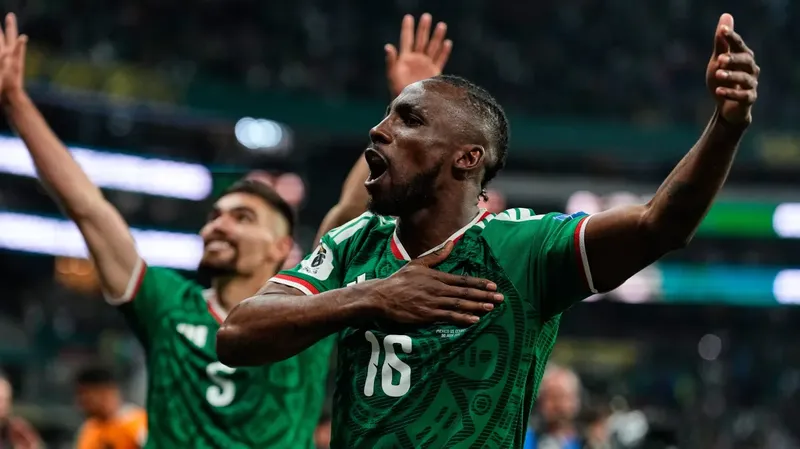 Julián Quiñones reconoció que el fútbol mexicano le dio la oportunidad de crecer