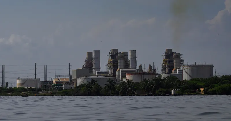 Acuerdo entre EE.UU. y Venezuela desplaza a operadores sancionados por Washington de 17 yacimientos