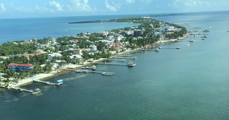 No más edificios altos: el plan de Belice para proteger la identidad de sus comunidades costeras