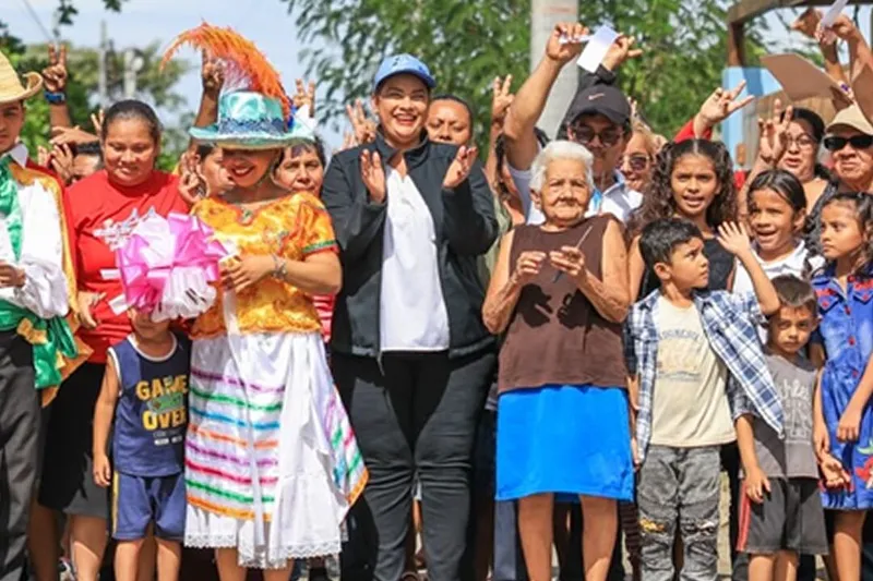 Cinco nuevas cuadras de concreto hidráulico benefician a familias