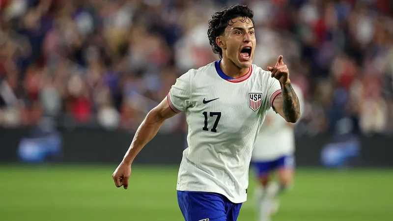 Alejandro Zendejas brilla en la convocatoria de Estados Unidos para el Mundial