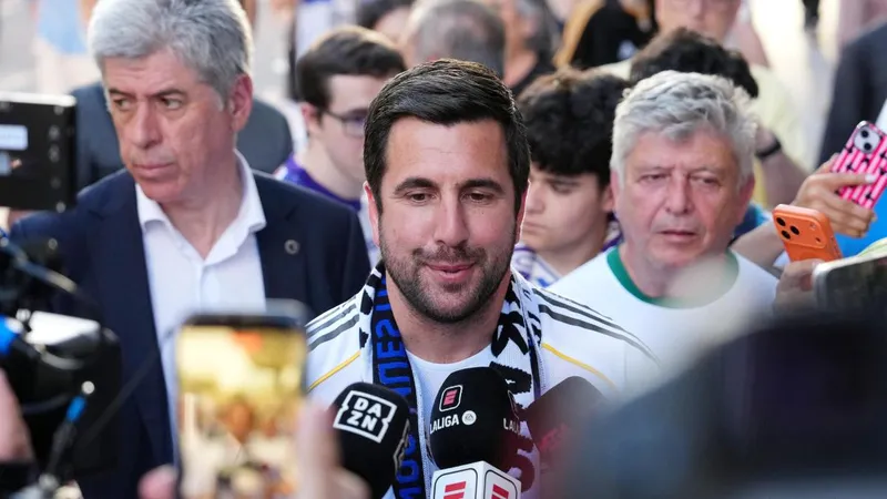 Riquelme, presente en el Camp Nou