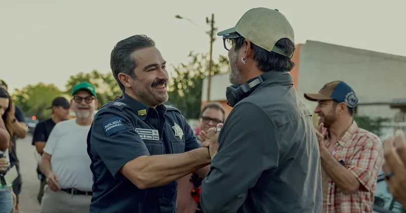 Alfonso Herrera, exintegrante de RBD, firma acuerdo con Sony para producir y dirigir series