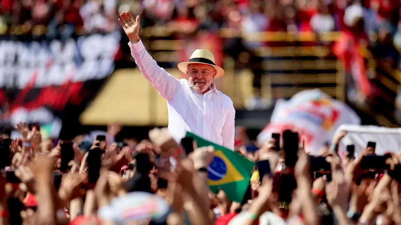"En beneficio del pueblo": Lula defiende la soberanía de Brasil frente a EEUU al lanzar su campaña electoral