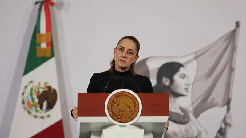 Sheinbaum plantea prohibir la doble nacionalidad a altos cargos públicos de México