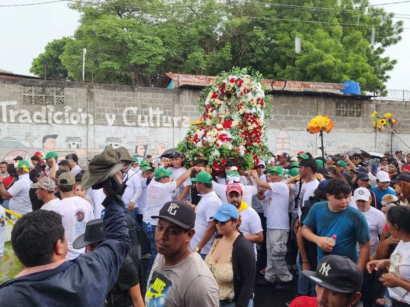 Minguito sigue visitando los barrios orientales de Managua