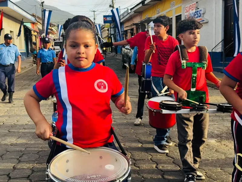 Nicaragua se viste de azul y blanco para celebrar septiembre