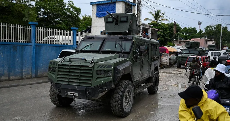 El Salvador refuerza su presencia militar en Haití tras la desaparición de cuatro soldados