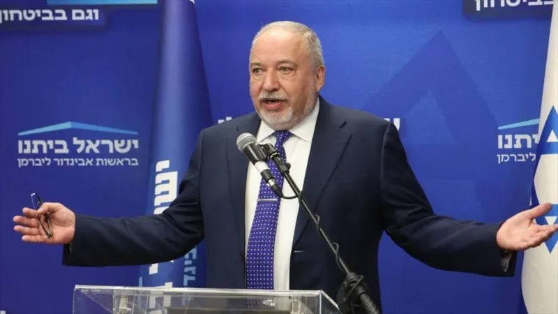 Lieberman: acuerdo Netanyahu-Trump haría de Israel una “república bananera”