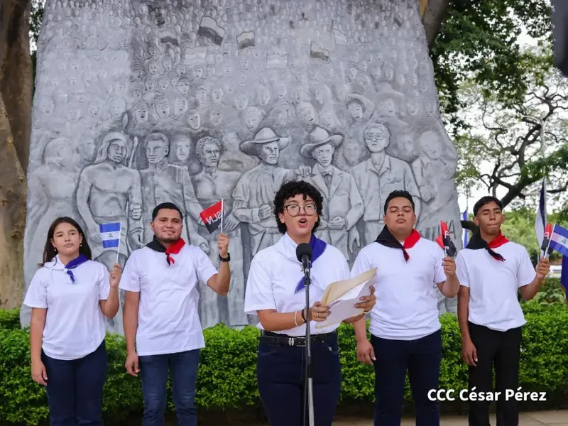 Juventud Presidente jura defender la paz y proclama su amor a Nicaragua en el 205 aniversario de la Independencia de Centroamérica