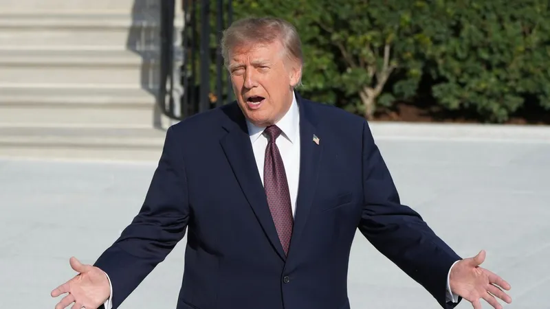 Preguntan a Trump sobre sus próximos pasos con respecto a Irán y responde así