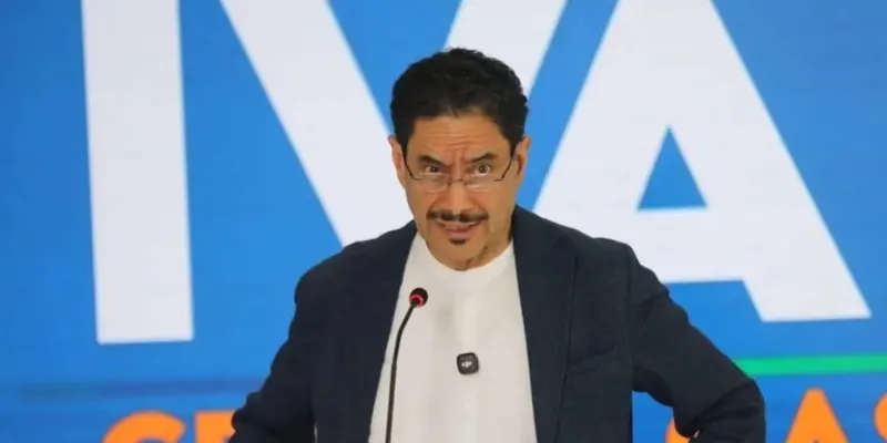 Iván Cepeda: “En Colombia comienza a configurarse un gobierno paramilitar”