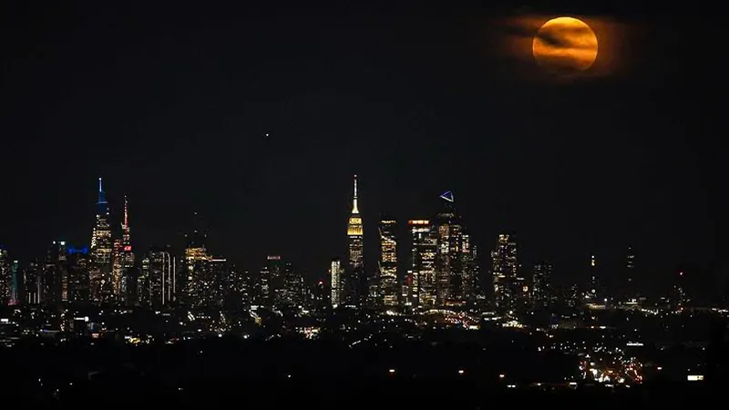 Eclipse lunar parcial iluminará el cielo de Estados Unidos