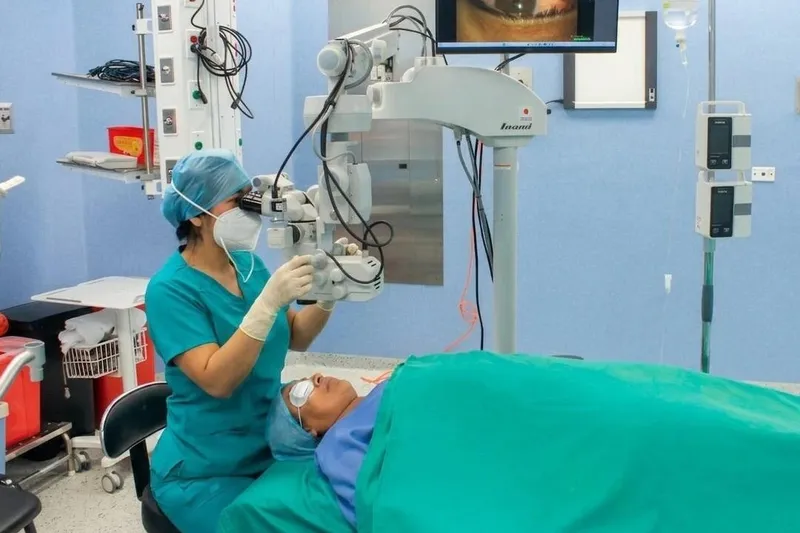 Japón dona equipos especializados para la salud visual a Nueva Guinea