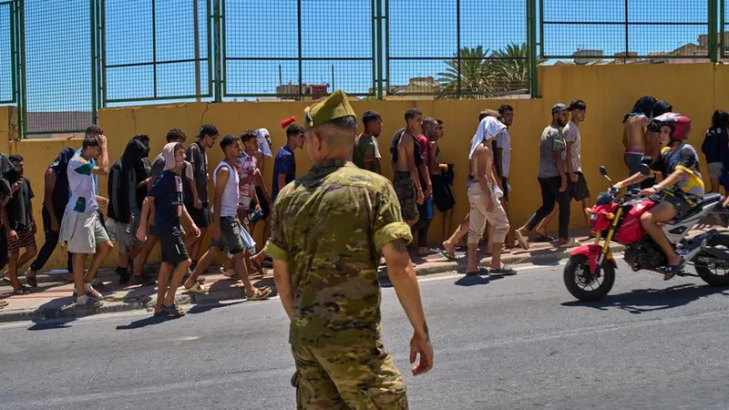 España despliega unos 2.000 militares en Ceuta ante el temor a nueva entrada masiva de migrantes