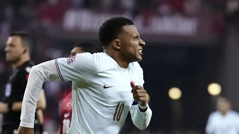 La razón a la que muchos achacan la lesión de Mbappé
