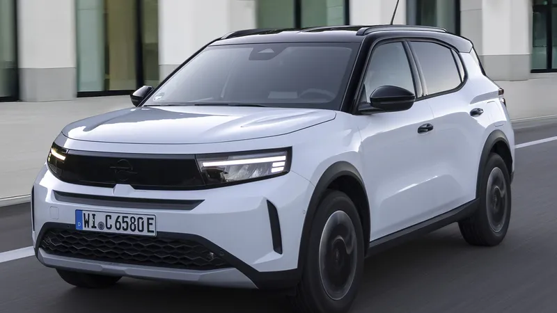 El Opel Frontera eléctrico apuesta por un lujo diferente: espacio, comodidad y cero complicaciones