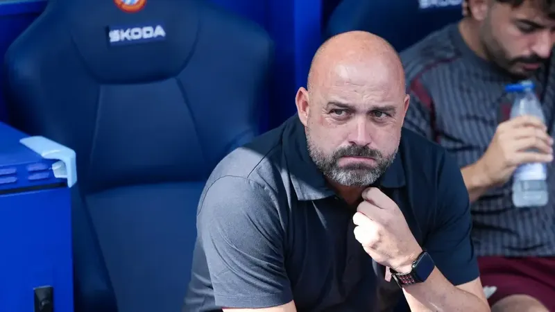 El Espanyol cesa a Manolo González
