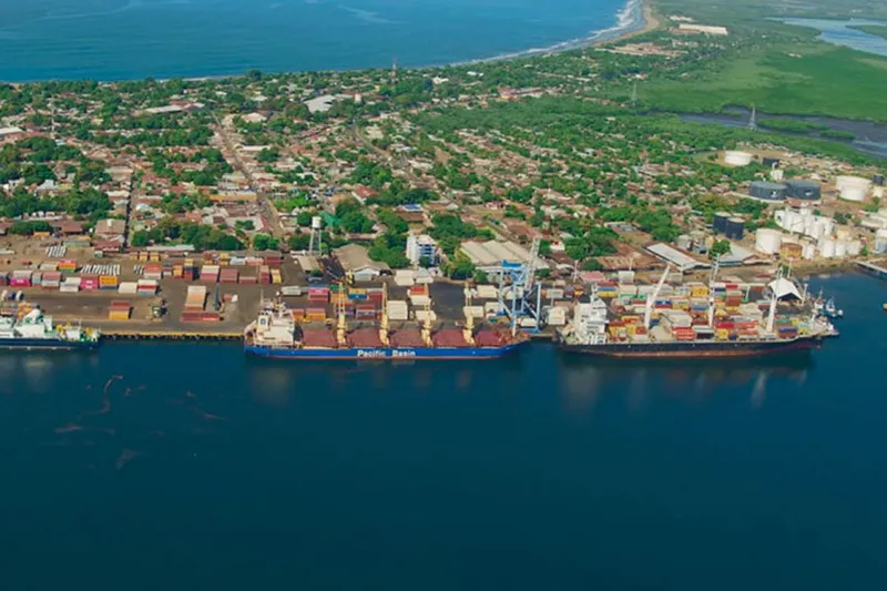 Nicaragua recibe nueva carga vehicular en puertos comerciales
