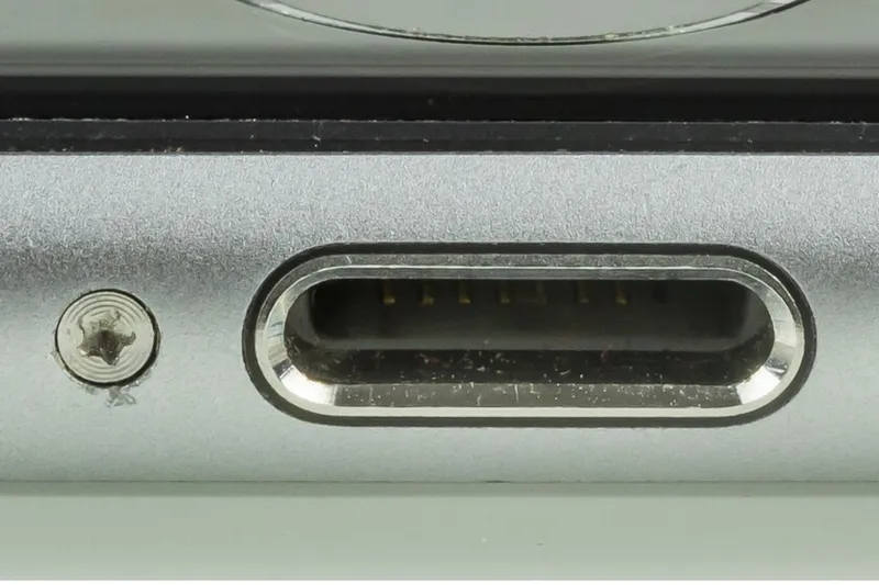 Apple empezó a poner este tornillo en el primer iPod. 25 años después, sigue siendo crucial en la estrategia mundial de la compañía