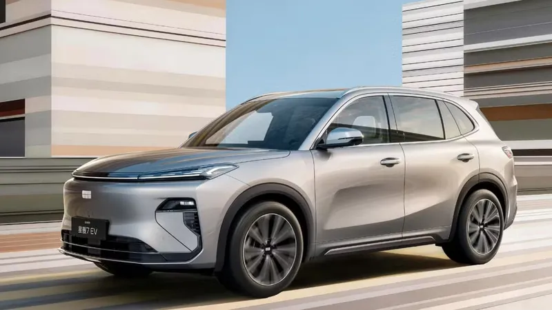 Geely, que ya vende en España, presenta un SUV rival del Model Y con 605 km de autonomía más barato que un Dacia Spring